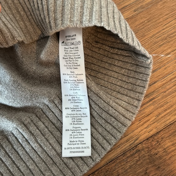 Everlane Cashmere Blend Crew Neck Sweater Oatmeal Beige/Grey Men’s Small - Picture 4 of 5